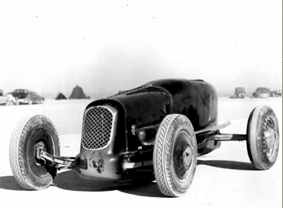 File:Stuart-hilborn-lakester-streamliner.jpg