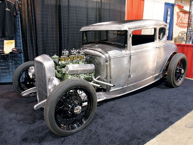 File:Rodrigo-magallones-1931-ford-coupe.jpg