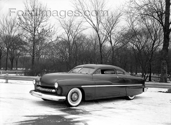 File:Rotunda-1955-custom-show22.jpg