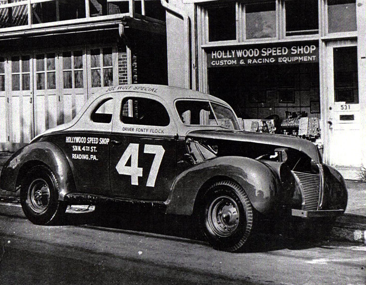 File:Fonty-Flock-NASCAR-outside-the-shop-in-Reading-PA.jpg