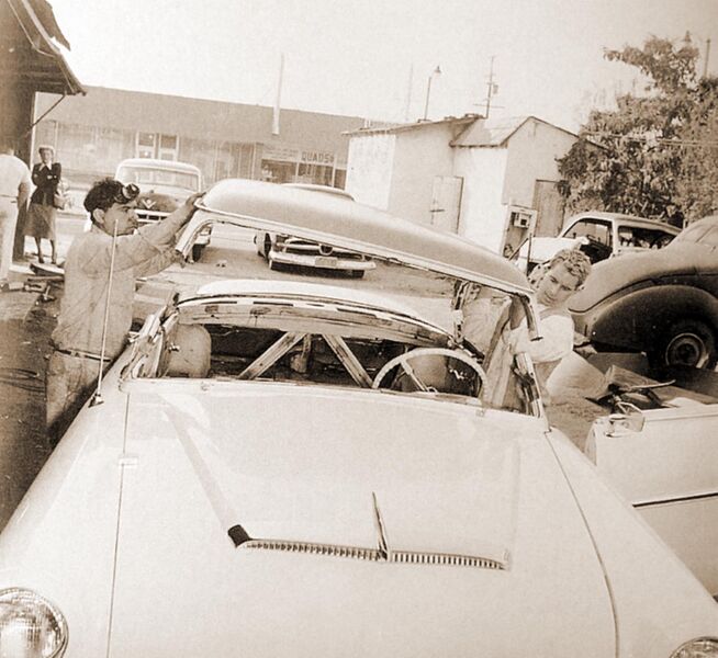 File:Ronnie-dragoo-1954-mercury-3.jpg