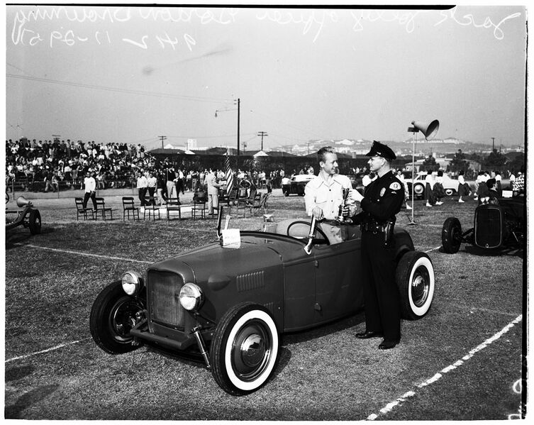 File:Hamilton-high-hot-rod-jamboree-1951-3.jpg