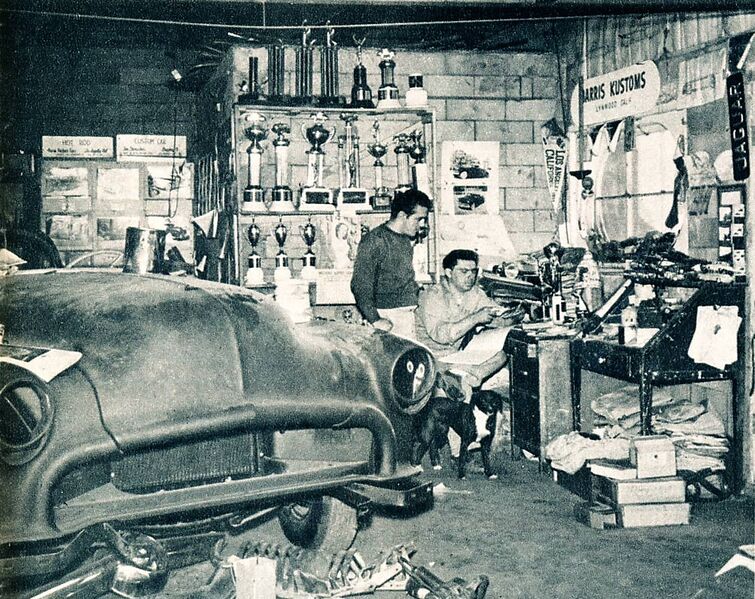 File:George-sam-barris-goldsmobile.jpg