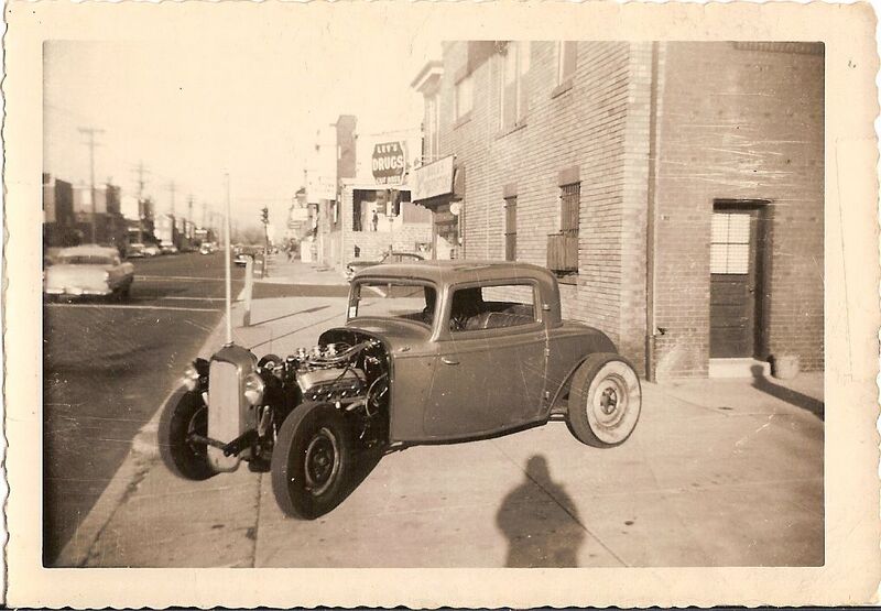 File:Bill-kelly-1932-ford2.jpg