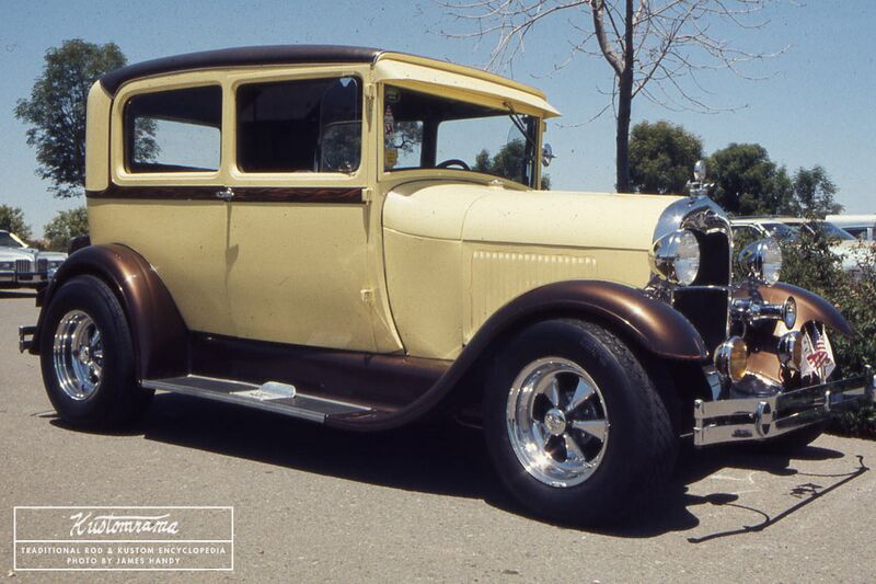 File:James-handy-tudor-sedan.jpg