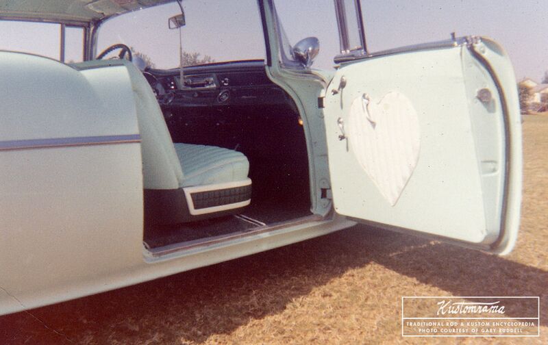 File:Gary-ruddell-1955-pontiac-custom-kustomrama3.jpg