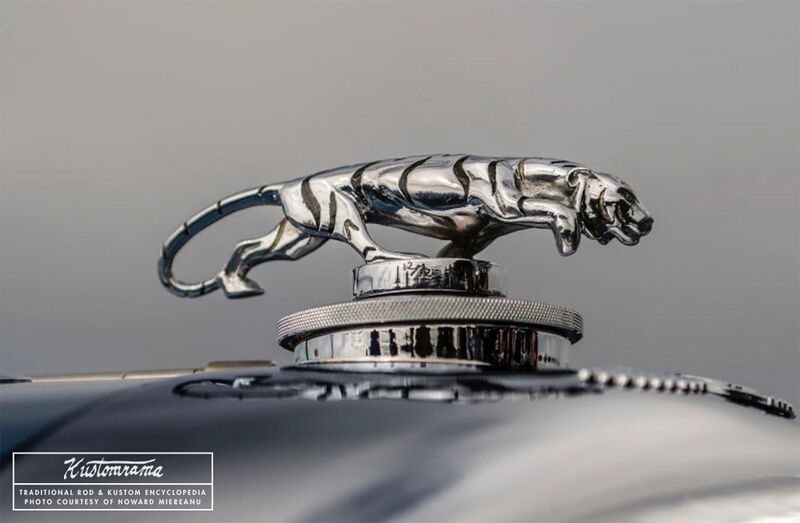 File:Pebble-beach-concours-delegance-2019-16.jpg