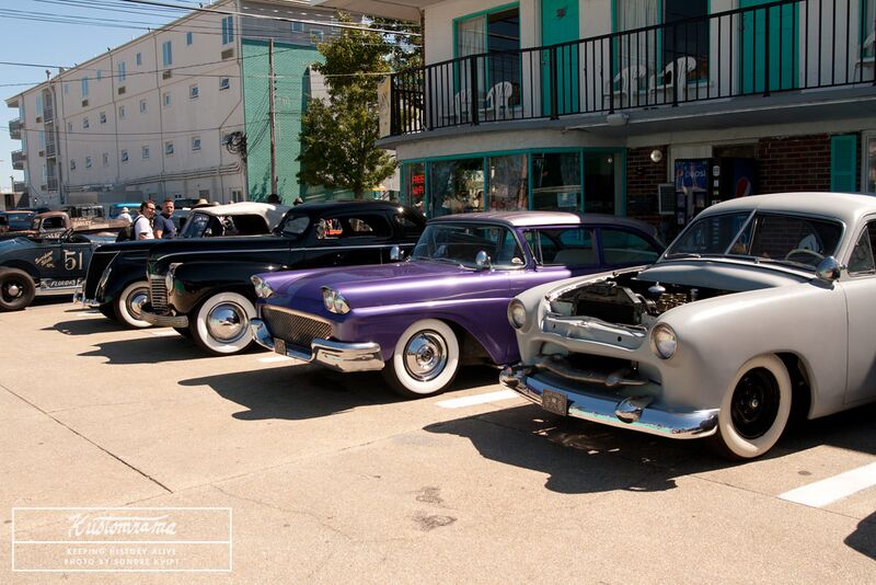 File:Customs-by-the-sea-2017-surfcomber-trog.jpg