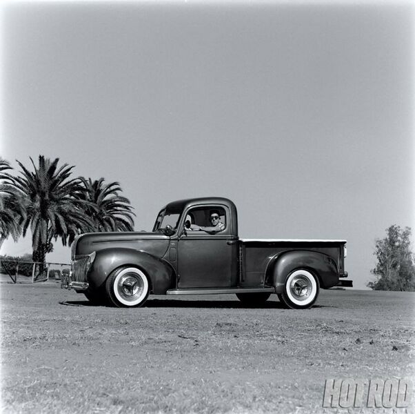 File:Joe-barnett-1941-ford.jpg